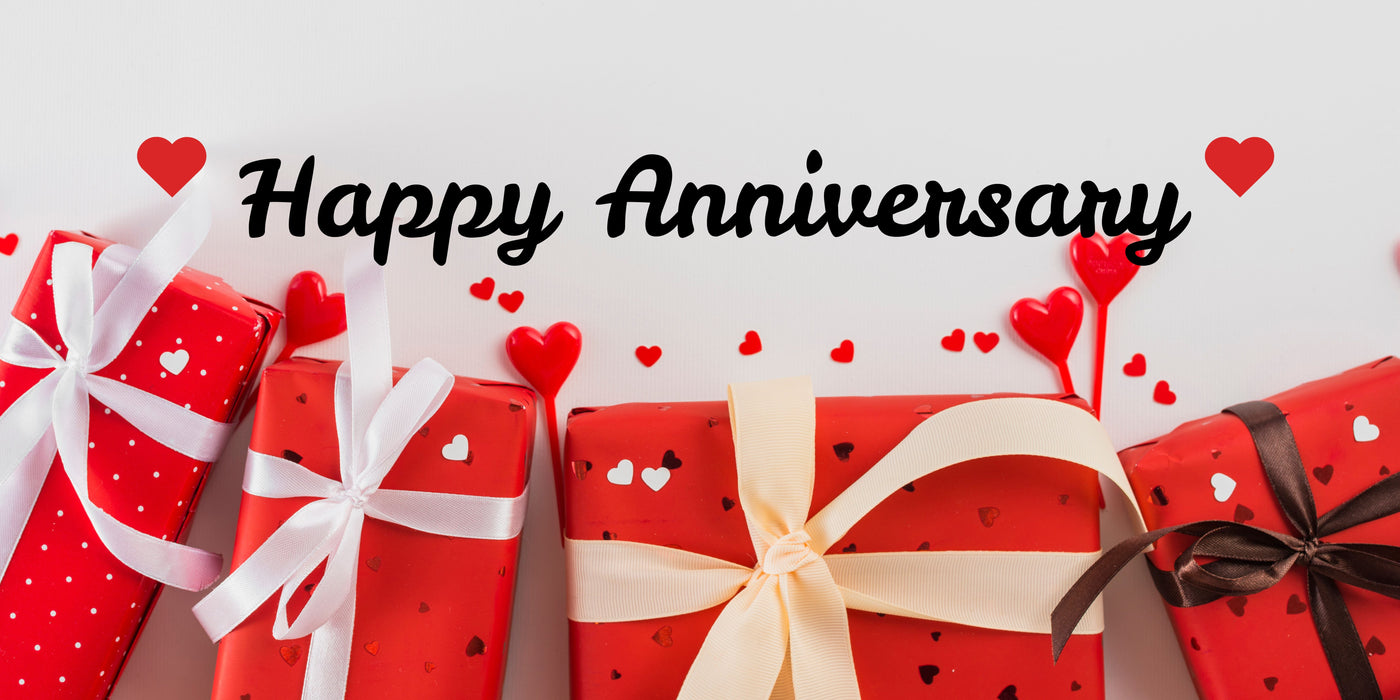 Personalized vs. Traditional Anniversary Gifts Ideas